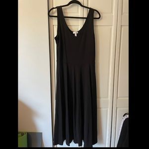 Black Leith Fit and Flare Midi Dress w Pockets